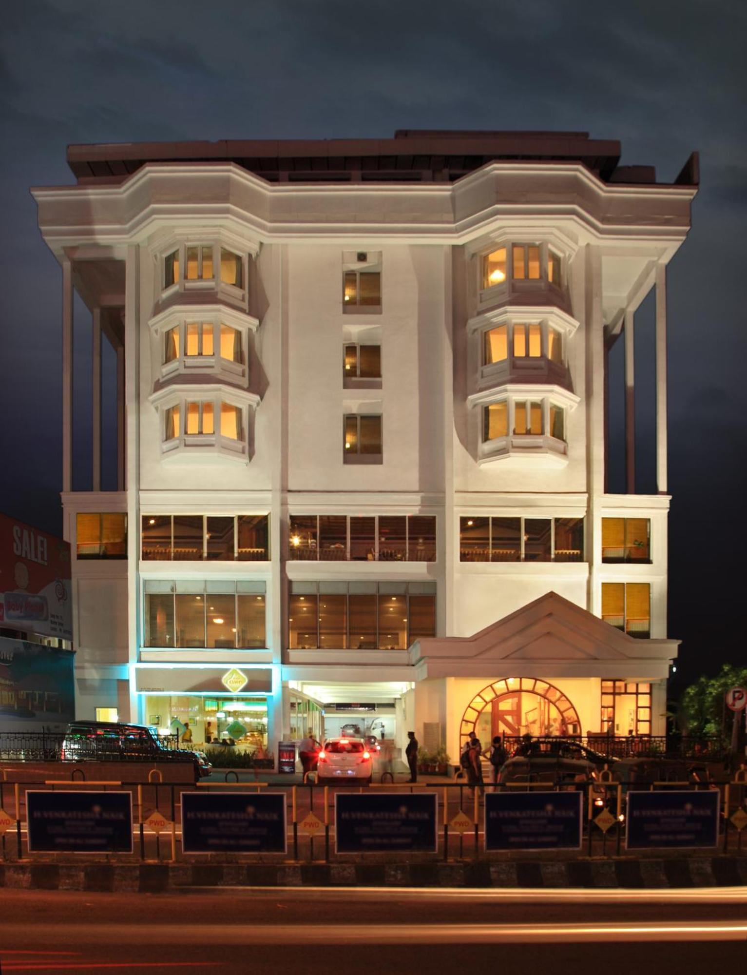 Hotel Abad Plaza Kochi Exterior foto